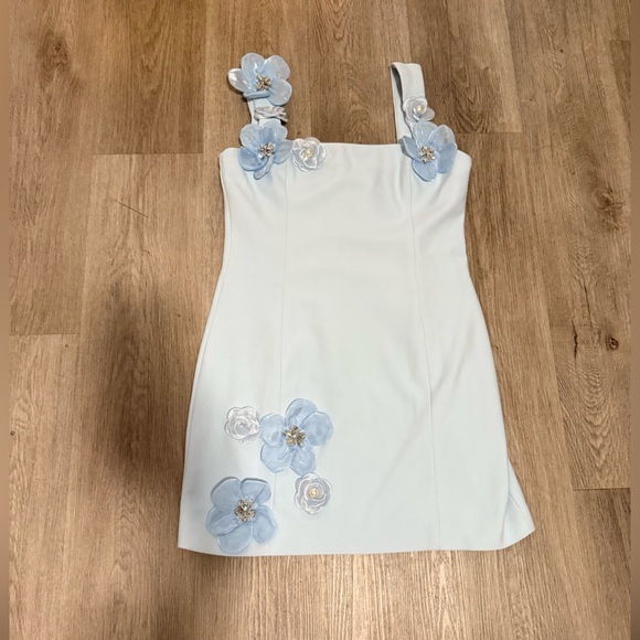 elliatt chantelle blue 3d floral applique fitted mini dress size large NEW NWT - Picture 7 of 13